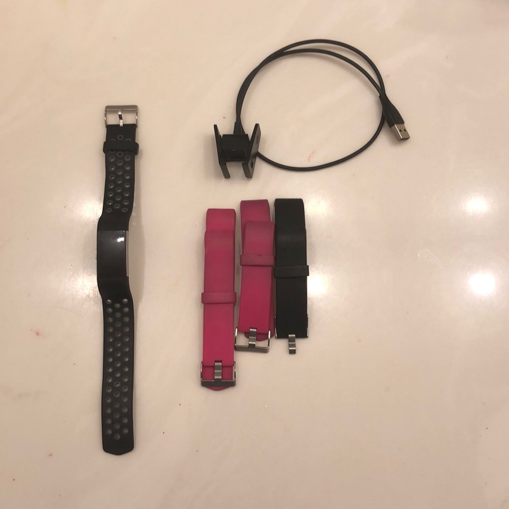 Fitbit Versa 2 With Extra Straps and Charger